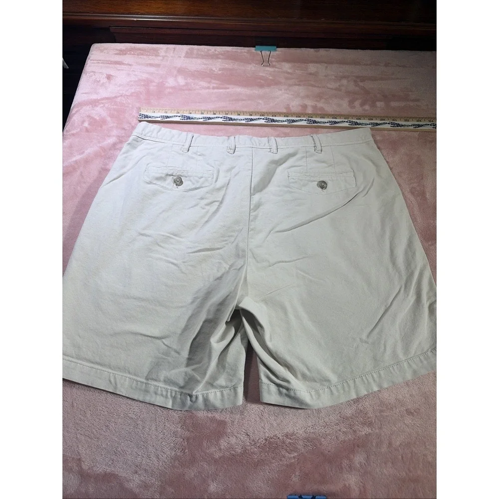 Peter Millar Chino Shorts Mens 38 Khaki Tan Flat Front Cotton Blend. Canvas.